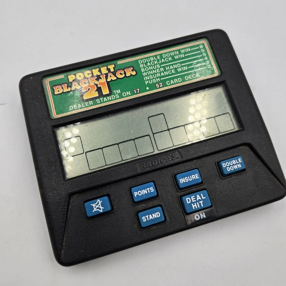 Radica Pocket Blackjack 21 Handheld Electronic Casino Game Tested & Working 1350